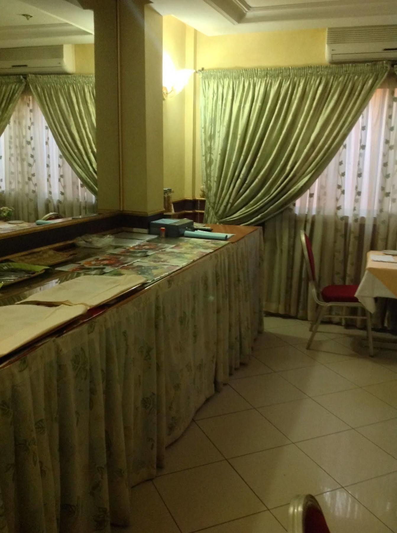 Faso Hotel Ouagadougou Bagian luar foto